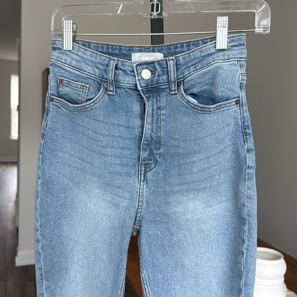 H&M skinny jeans size 2 - Picture 2 of 3